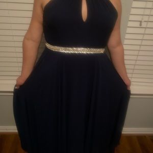 Juno Brand 2XL but for an XL person it runs small